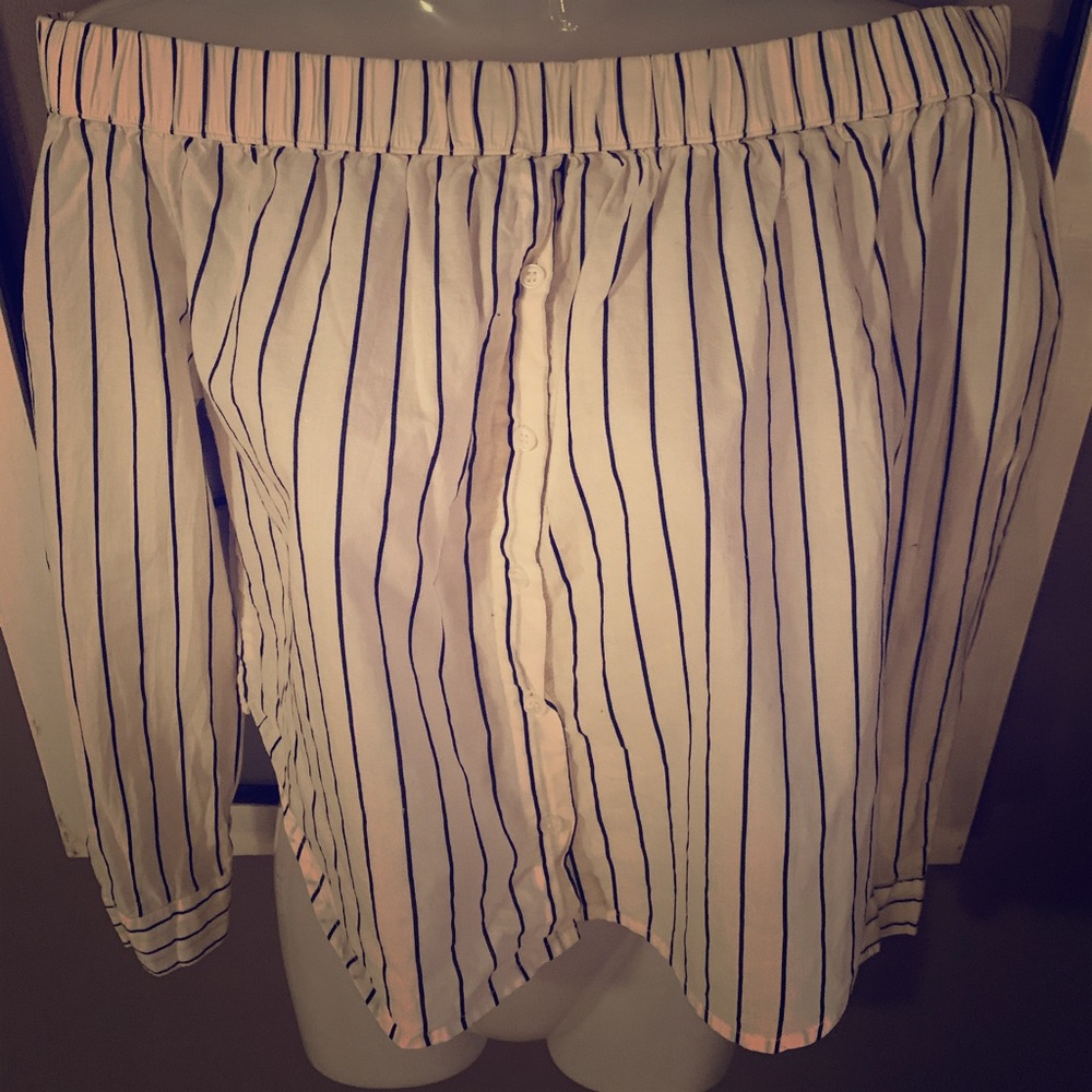 Pin striped crop top